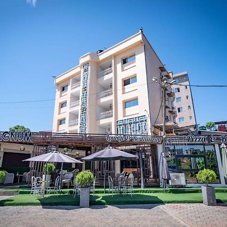 Villa Magnum Douala Exterior foto